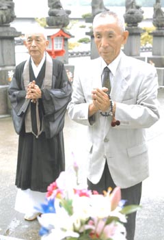 語り継ぐ記憶
 ＝終戦から５７年＝ 上