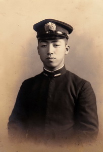 戦後70年 ながさき 戦争の残照 旧日本兵の証言
元海軍将校 原口静彦さん(93)=南島原市 3