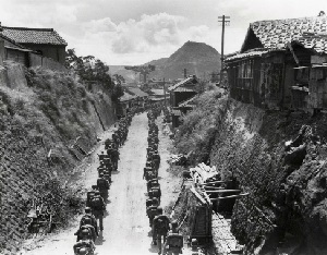 戦後７０年ながさき 基地とサセボ 1