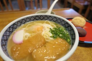 長崎・諏訪神社そば、月見茶屋の月見きつねうどん