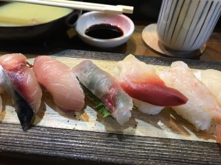 魚たつランチ　にぎり15貫セットのアップ