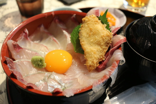 おくうら海鮮丼