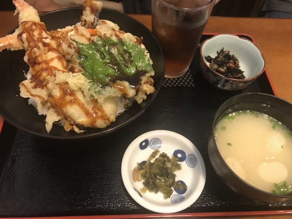 レストランまゆみの海鮮天丼