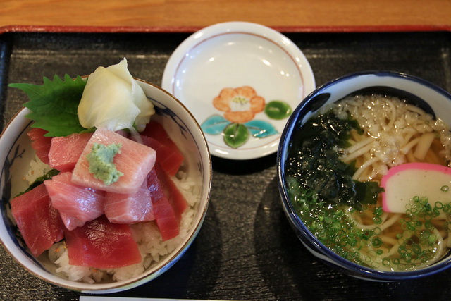 麺's はまさき　マグロ丼